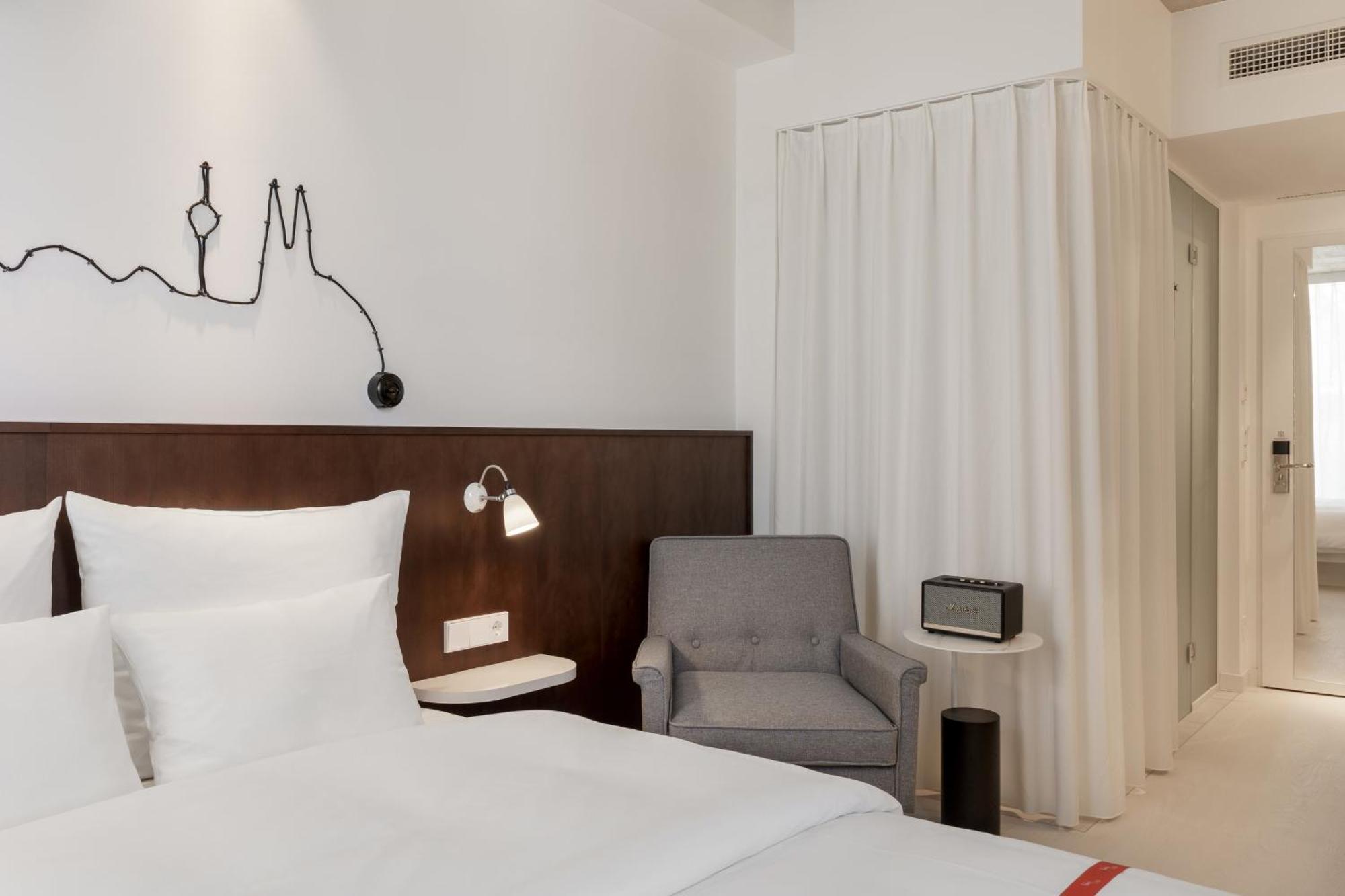 Ruby Ella Hotel Cologne Exterior photo
